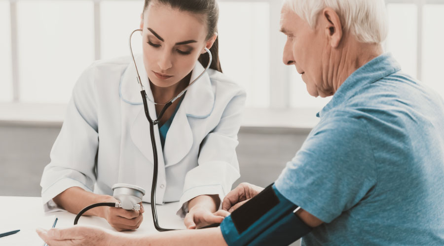 10 Essential Lifestyle Health Tips for Seniors Essential lifestyle health tips for seniors
