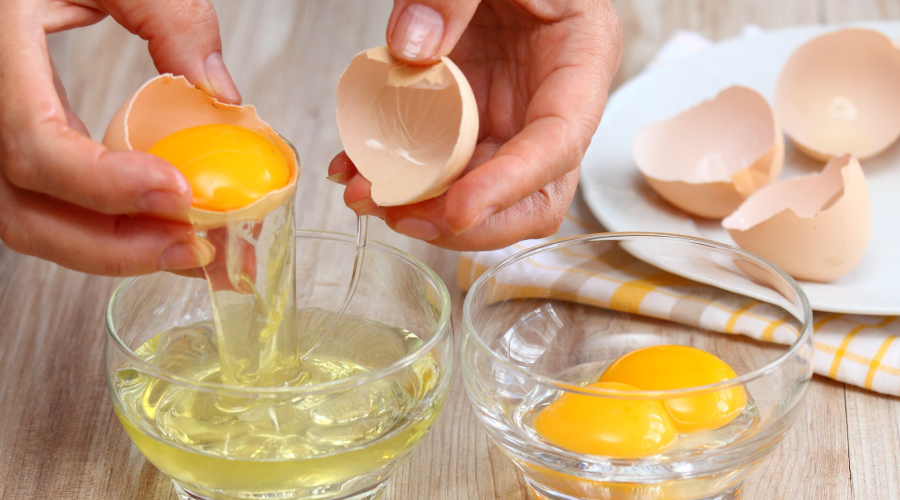 Egg Yolk and Egg White Know Their Nutritional Values